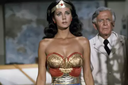 Wonder Woman - galeria zdjęć - filmweb