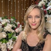 Marry Me at Christmas - galeria zdjęć - filmweb