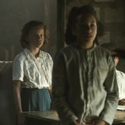 Tides - galeria zdjęć - filmweb