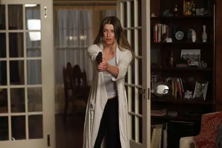 Banshee - galeria zdjęć - filmweb