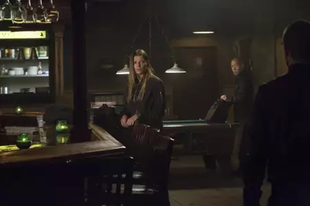 Banshee - galeria zdjęć - filmweb