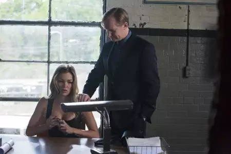 Banshee - galeria zdjęć - filmweb