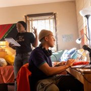 Rap Sh!t - galeria zdjęć - filmweb
