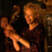 Porzucony świat - galeria zdjęć - filmweb