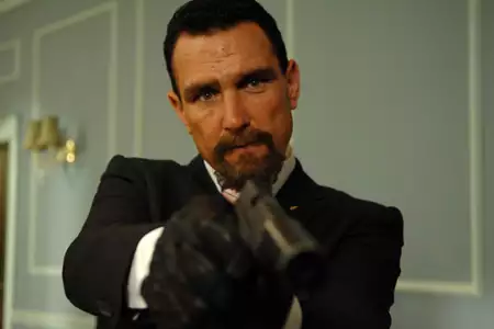 Grubsza sprawa - galeria zdjęć - filmweb