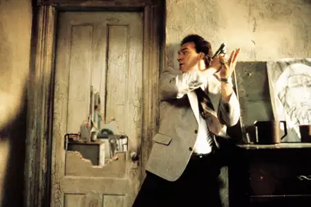 Czerwona gorączka - galeria zdjęć - filmweb