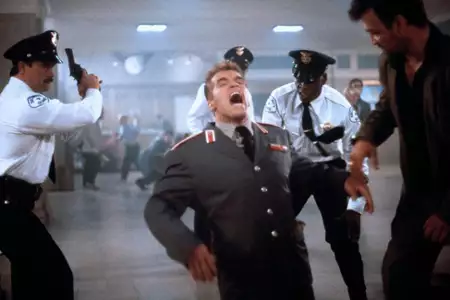 Czerwona gorączka - galeria zdjęć - filmweb