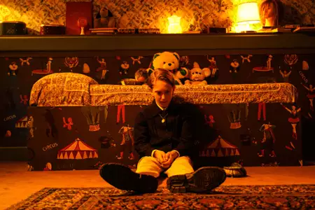 Gniazdo zła - galeria zdjęć - filmweb
