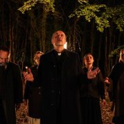 Gniazdo zła - galeria zdjęć - filmweb