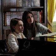 Gniazdo zła - galeria zdjęć - filmweb
