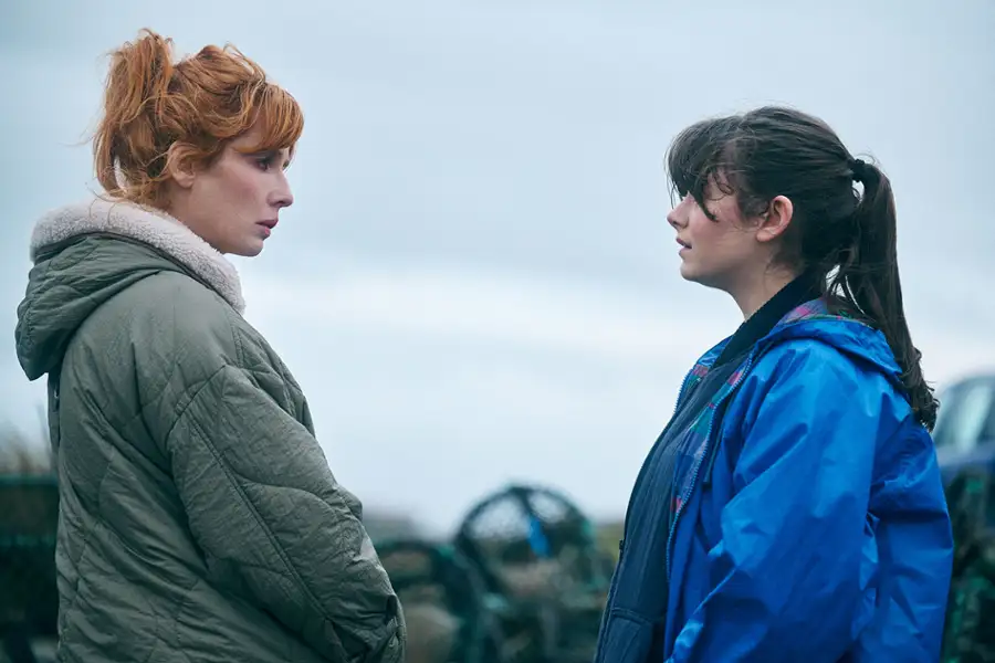 Under Salt Marsh - galeria zdjęć - filmweb