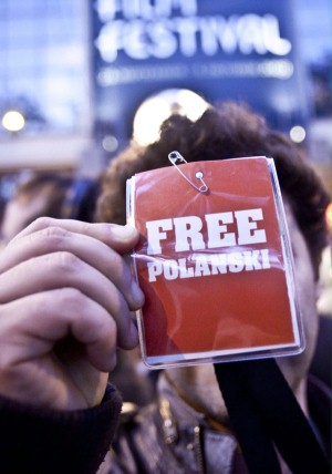 Roman Polański: Aresztowany - galeria zdjęć - filmweb
