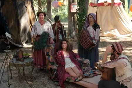 Durrellowie - galeria zdjęć - filmweb