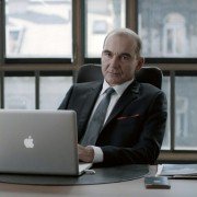 Parkoló - galeria zdjęć - filmweb