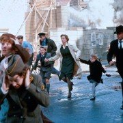 Światło w mroku - galeria zdjęć - filmweb