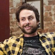 Charlie Day w Stosunki międzymiastowe
