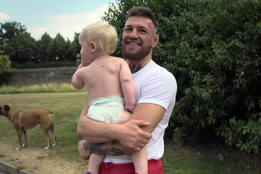 McGregor Forever - galeria zdjęć - filmweb