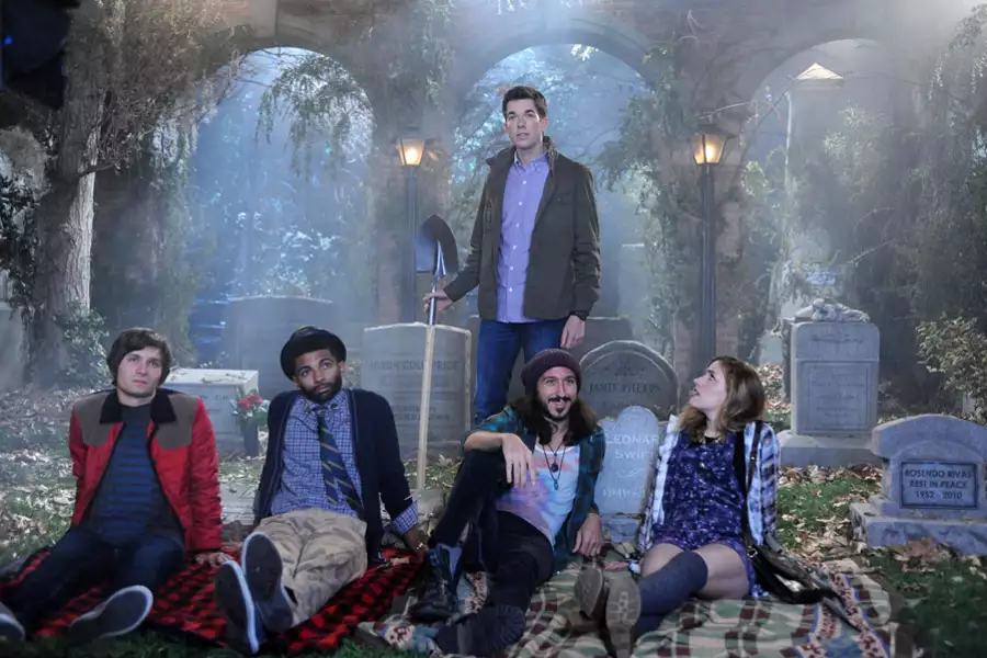 Mulaney - galeria zdjęć - filmweb