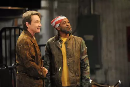 Mulaney - galeria zdjęć - filmweb
