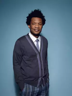 Mulaney - galeria zdjęć - filmweb