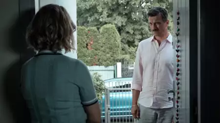 Porządny człowiek - galeria zdjęć - filmweb