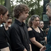 Porządny człowiek - galeria zdjęć - filmweb