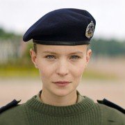 Volontaire - galeria zdjęć - filmweb