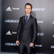 Insurgent - galeria zdjęć - filmweb