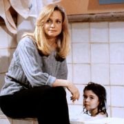 Deceived - galeria zdjęć - filmweb