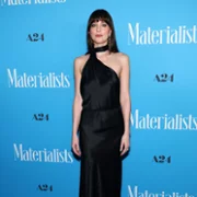 Materialiści - galeria zdjęć - filmweb