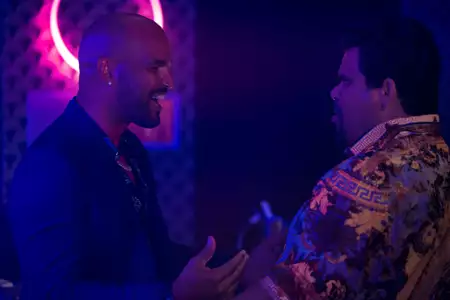 Hightown - galeria zdjęć - filmweb