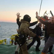 On Thin Ice: Putin v Greenpeace - galeria zdjęć - filmweb