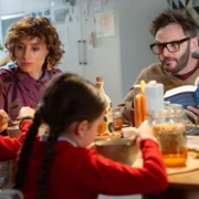 Nails - galeria zdjęć - filmweb