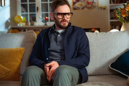 Nails - galeria zdjęć - filmweb