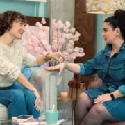 Nails - galeria zdjęć - filmweb