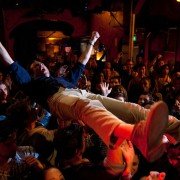 Up All Night - galeria zdjęć - filmweb