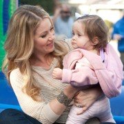 Up All Night - galeria zdjęć - filmweb