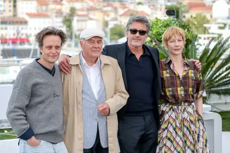 Ojczyzna - galeria zdjęć - filmweb