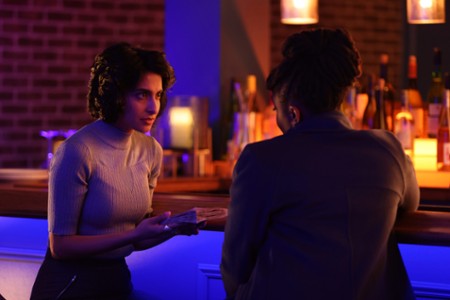 Sezon 1 Odcinek 10 Give up the Ghost