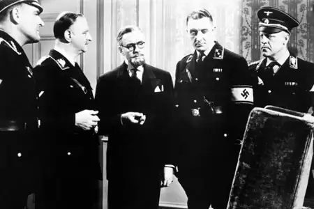 Być albo nie być - galeria zdjęć - filmweb