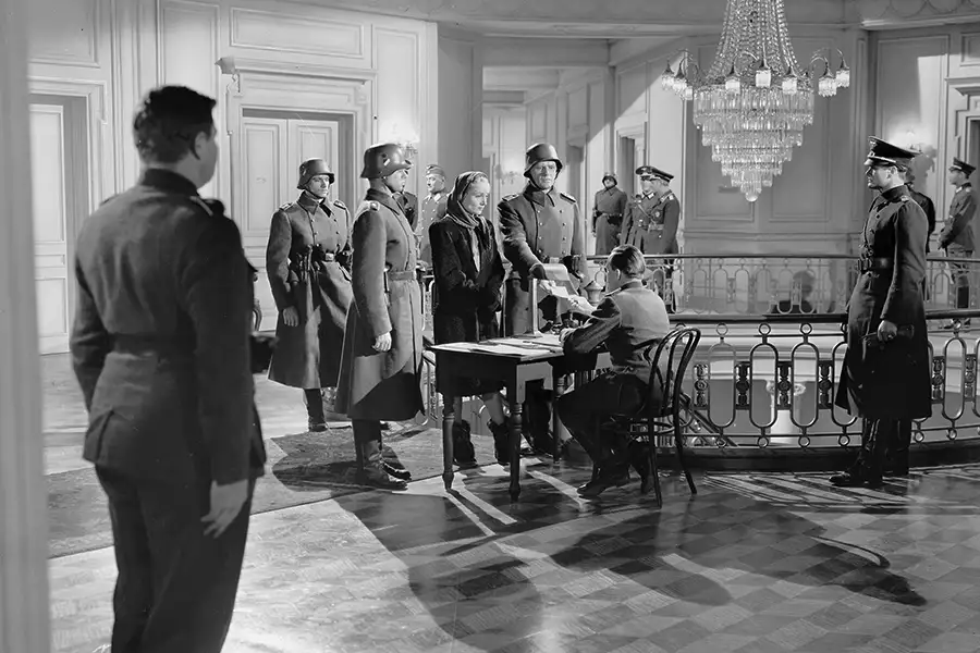 Być albo nie być - galeria zdjęć - filmweb