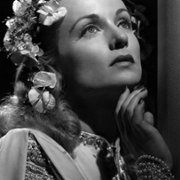 Być albo nie być - galeria zdjęć - filmweb