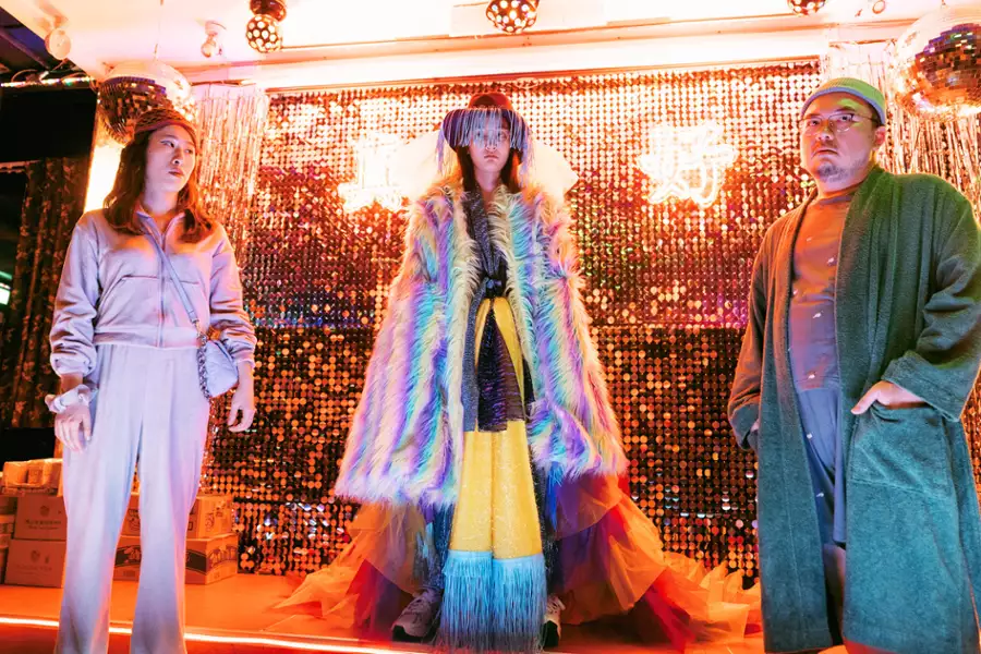 Stowarzyszenie umarłych gwiazdor&oacute;w - galeria zdjęć - filmweb