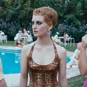 Under the Silver Lake - galeria zdjęć - filmweb