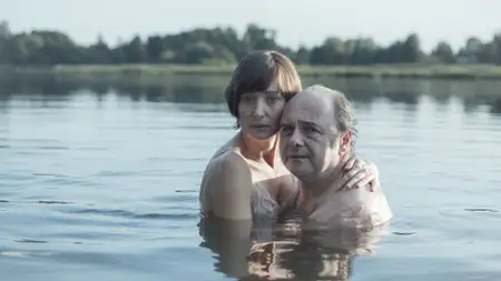 Nasza rewolucja. Historia miłości Grażyny i Jacka Kuroniów - galeria zdjęć - filmweb