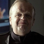 Toby Jones w Archiwum