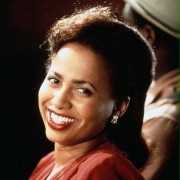 Lisa Nicole Carson w W bagnie Los Angeles