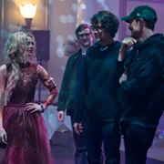 Zabawa w pochowanego 2 - galeria zdjęć - filmweb