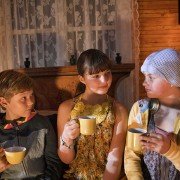 Jill i Joy. Tajemniczy nieznajomy - galeria zdjęć - filmweb