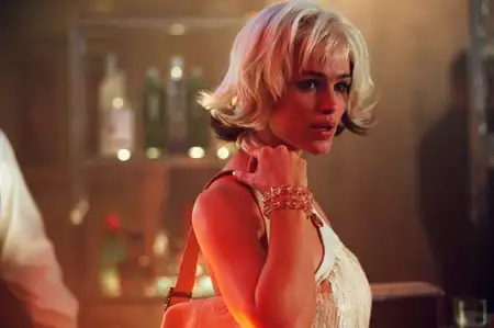 Agentka o stu twarzach - galeria zdjęć - filmweb